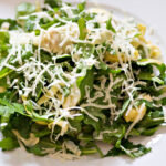 Salat aus Artischocken und Rucola