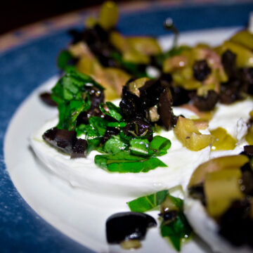 Mozzarella mit Oliven