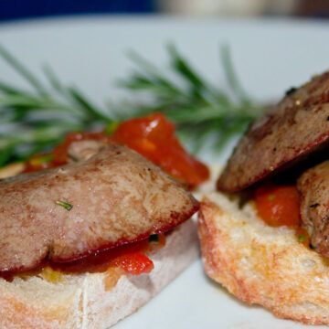 Bruschetta mit Kaninchenleber und Rosmarin