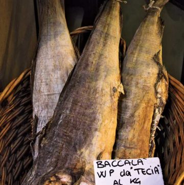 Stockfisch in einem Korb
