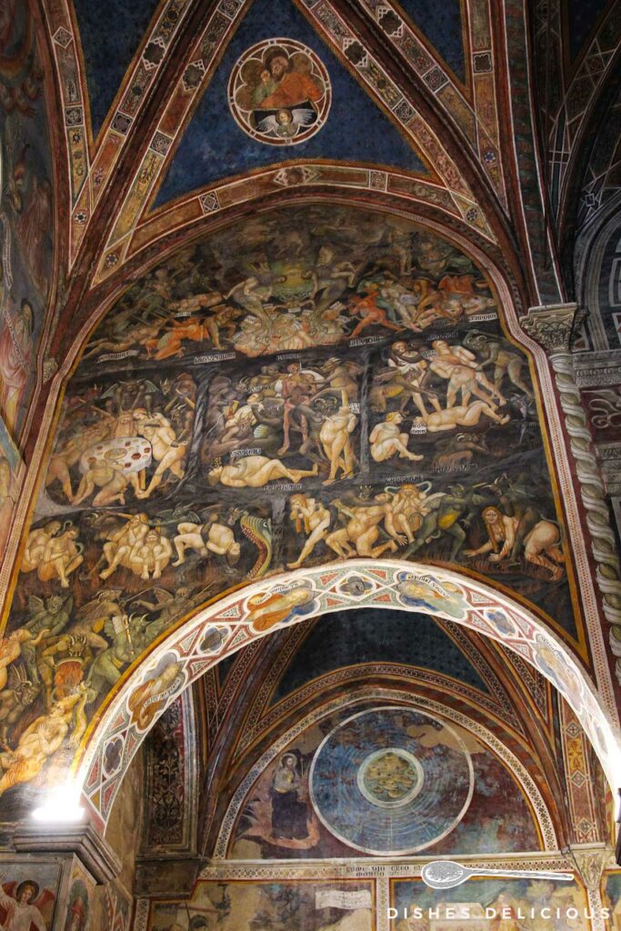 Bild von Fresken mit Bibelszenen im Dom von San Gimignano.
