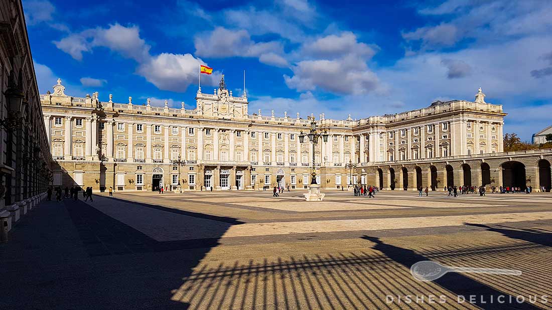 Innenhof des Königspalast in Madrid