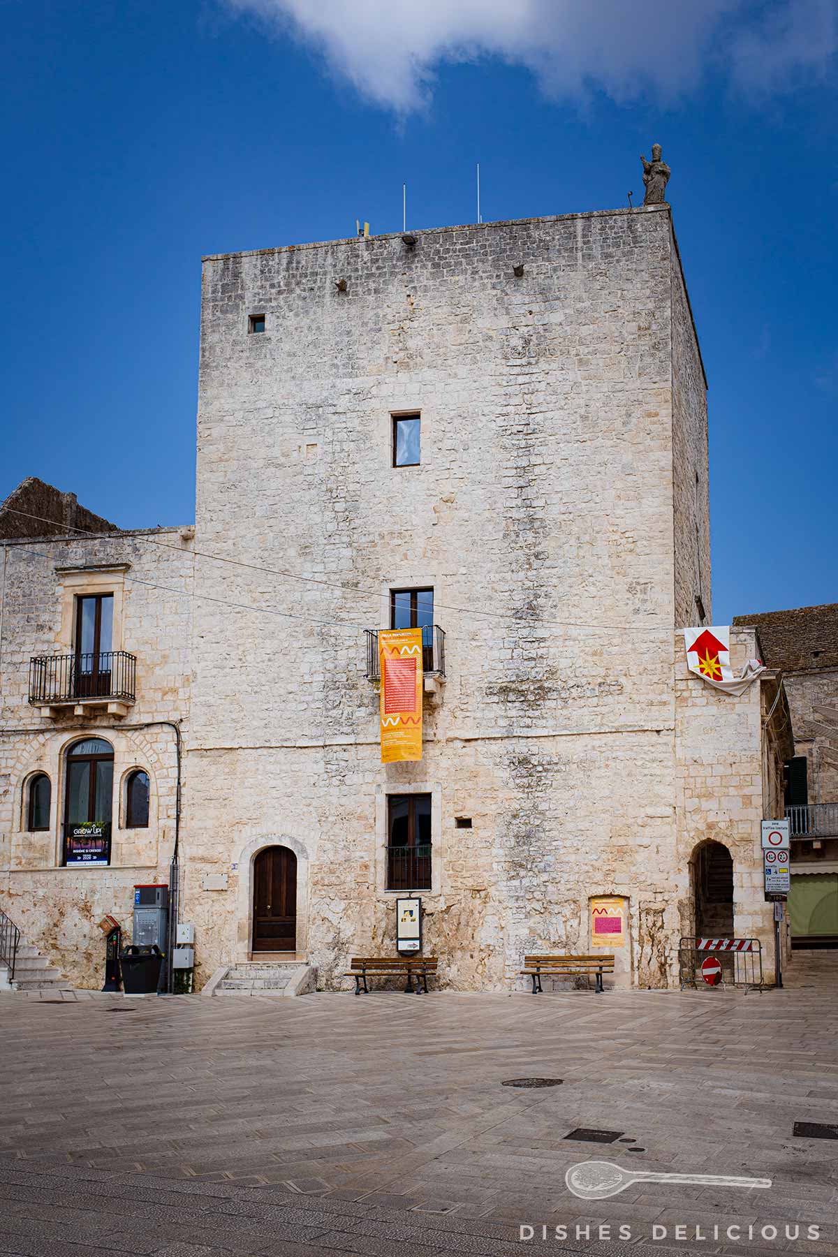 Alter Wachturm Torre Grande in Cisternino.