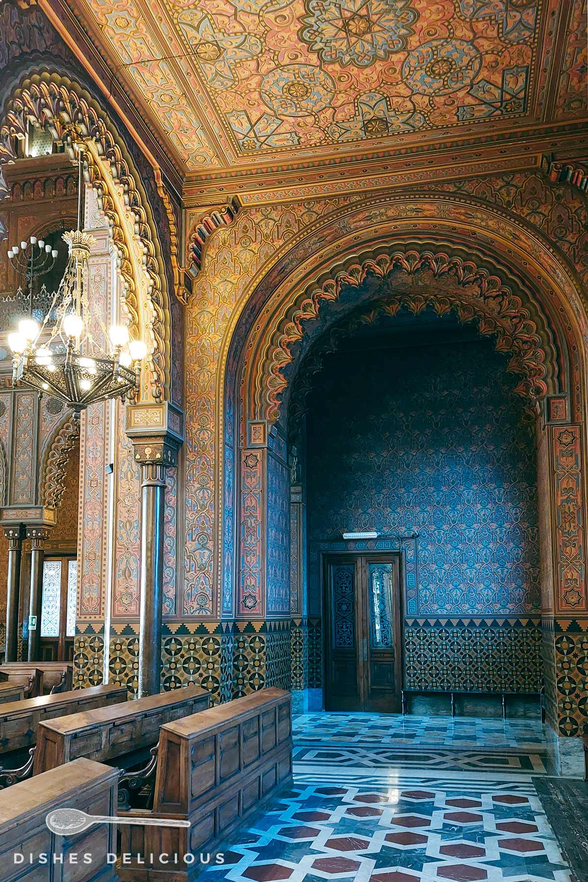 Ungekannte Sehenswürdigkeit: Im Gebetsraum der Synagoge von Florenz.