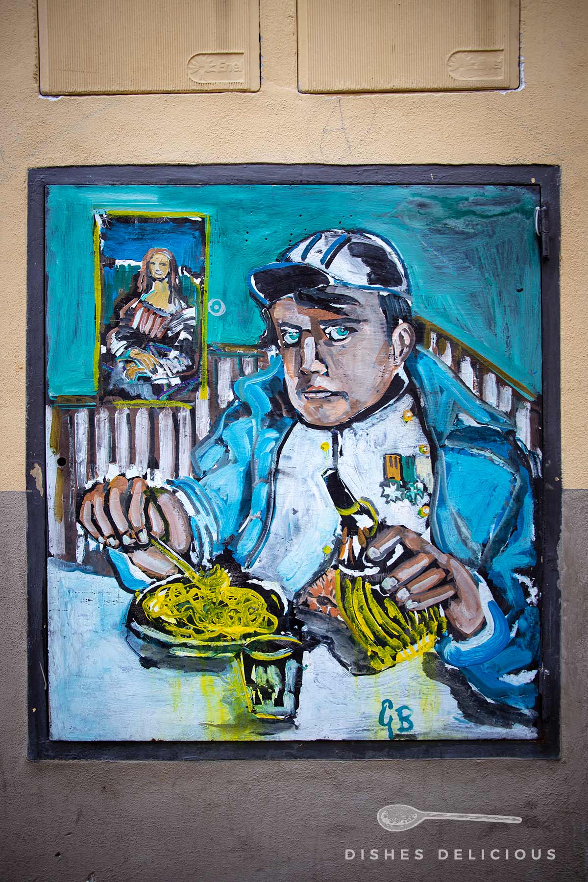 Street Art in Florenz: Ein Mann mit Baseballkappe isst einen Teller Spaghetti und schenkt sich Wein ein.